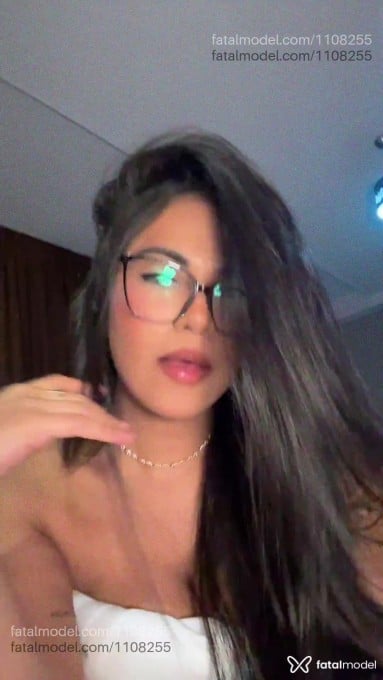 Acompanhante mulher morena (o) de olhos castanhos em Foz do Iguaçu - Jenny Tavares