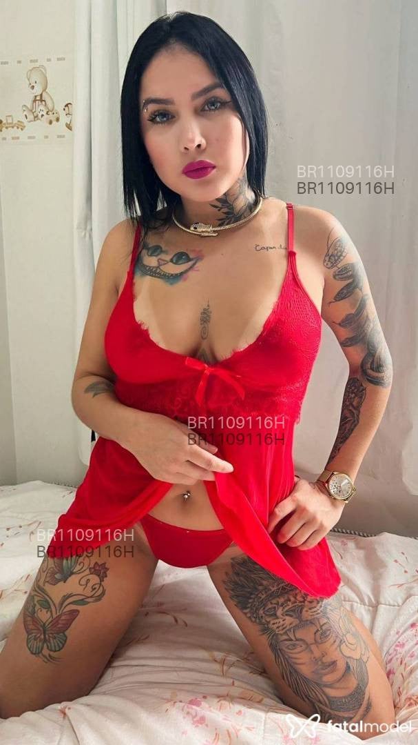 Acompanhante mulher morena (o) de olhos castanhos em Barra Velha Acompanhante mulher morena (o) de olhos castanhos em Barra Velha - MELISSA ZIMER