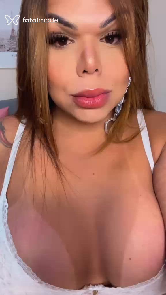 Acompanhante mulher trans morena (o) de olhos castanhos - Rosa Maia