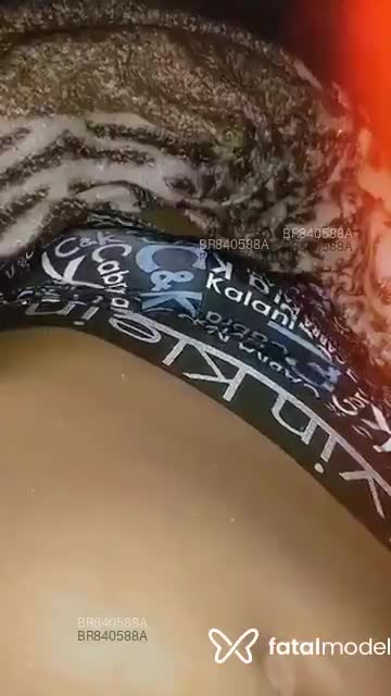 Acompanhante homem morena (o) de olhos pretos - Sena