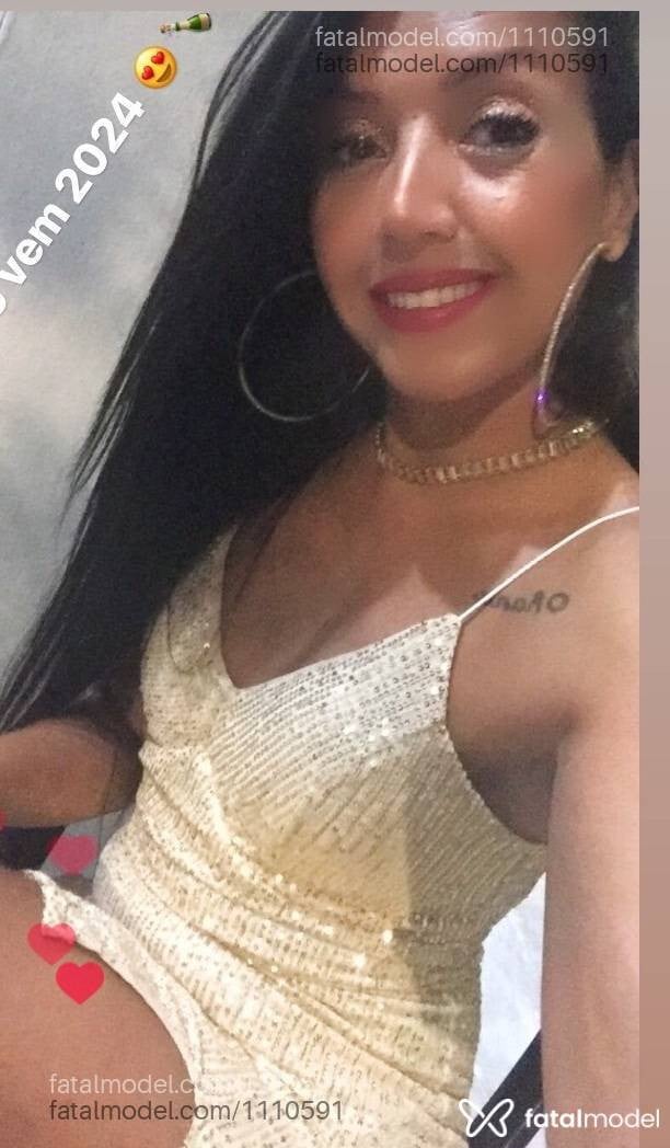 Acompanhante mulher com cabelo castanho de olhos castanhos - Martina