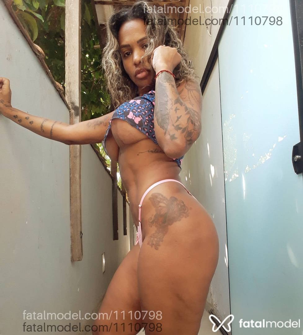 Acompanhante mulher com cabelo castanho de olhos castanhos em Colatina - LUDY MORENA JAMBO