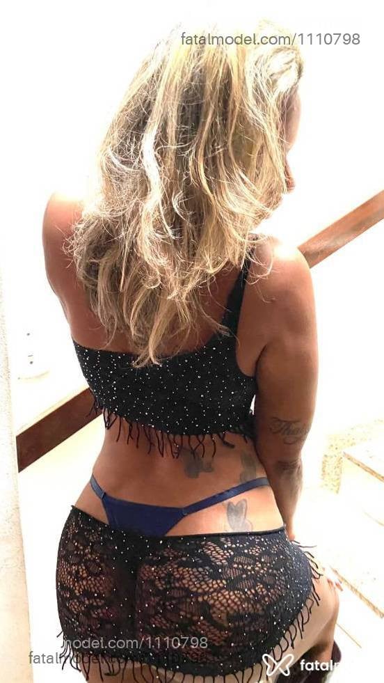 Acompanhante mulher com cabelo castanho de olhos castanhos - LUDY MORENA JAMBO