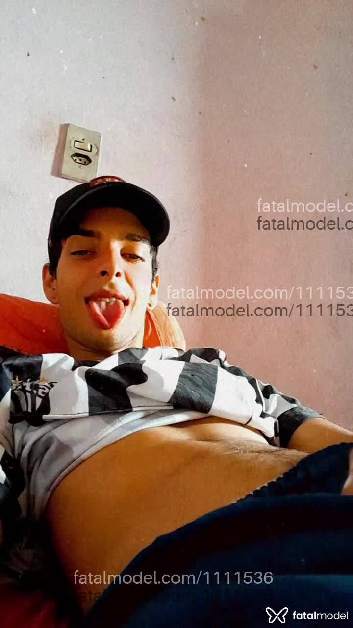 Acompanhante homem morena (o) de olhos castanhos - Lostboy