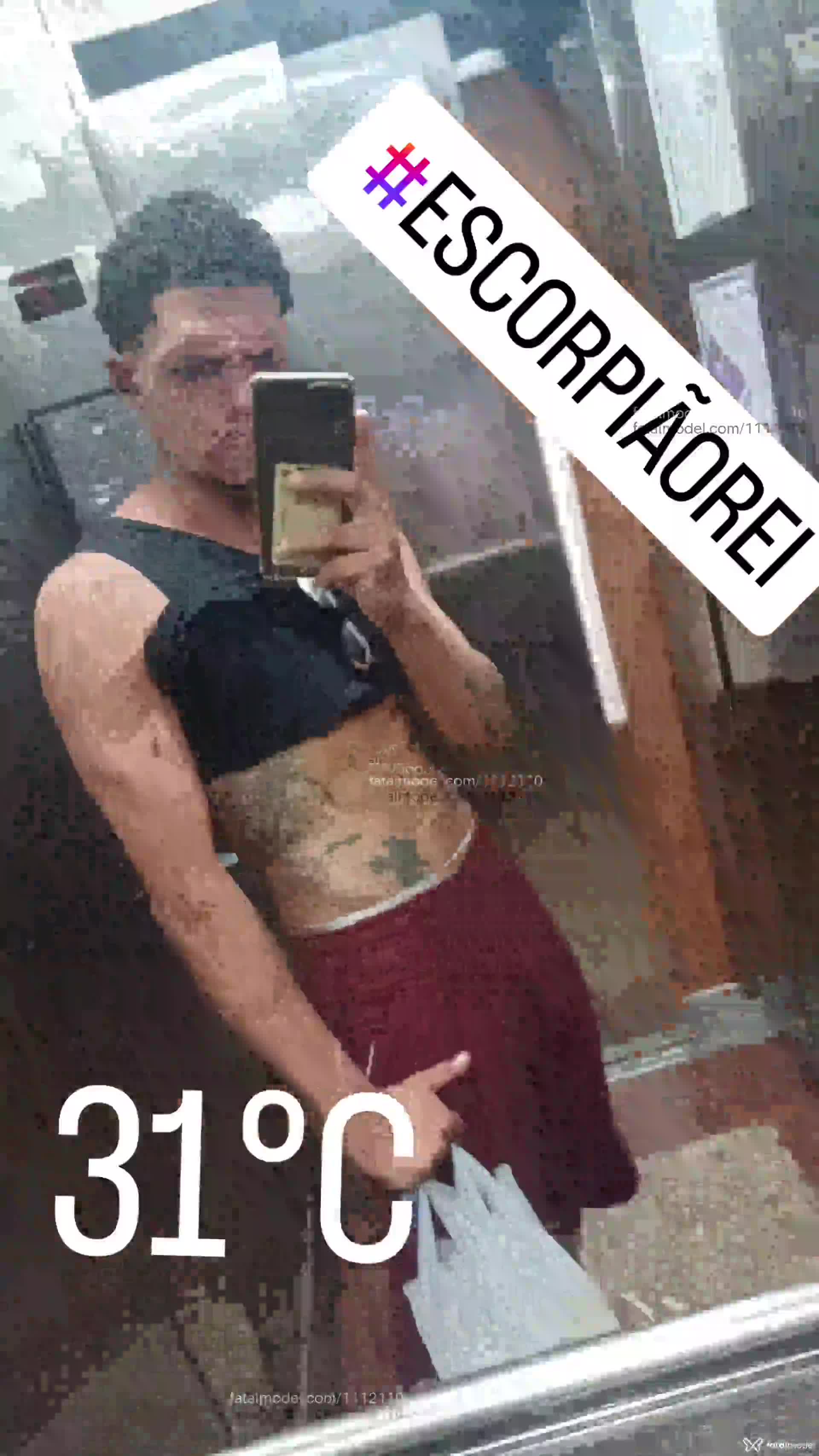 Acompanhante homem morena (o) de olhos castanhos em Vitória Acompanhante homem morena (o) de olhos castanhos em Vitória - Astro