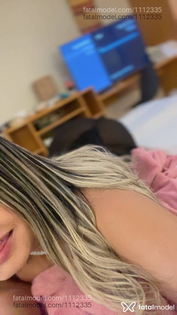 Acompanhante mulher loira (o) de olhos pretos em Brasília Acompanhante mulher loira (o) de olhos pretos em Brasília - Milena