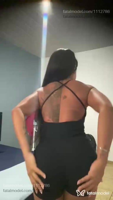 Acompanhante mulher morena (o) de olhos castanhos em Feira de Santana Acompanhante mulher morena (o) de olhos castanhos em Feira de Santana - Jéssica Cavalon