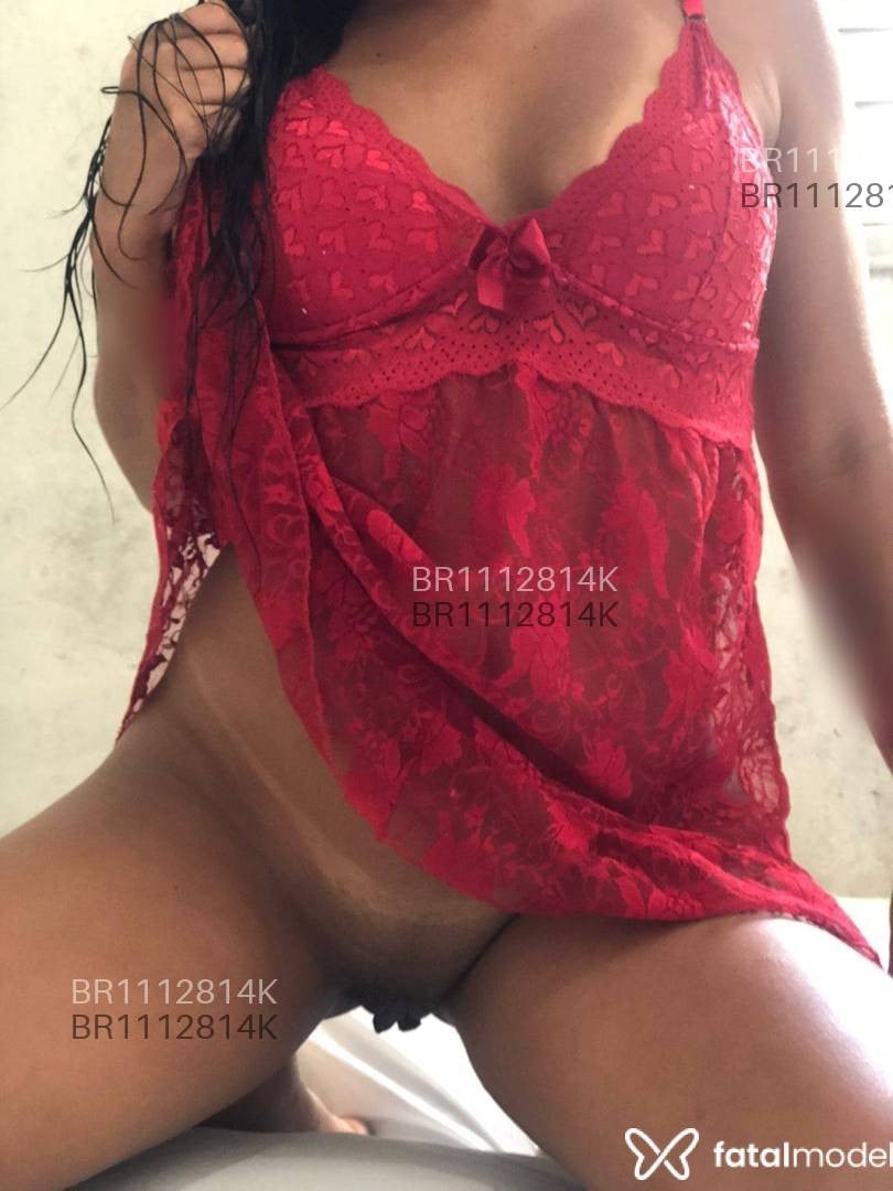 Acompanhante mulher com cabelo castanho de olhos castanhos em Maceió - Liz Alcântara