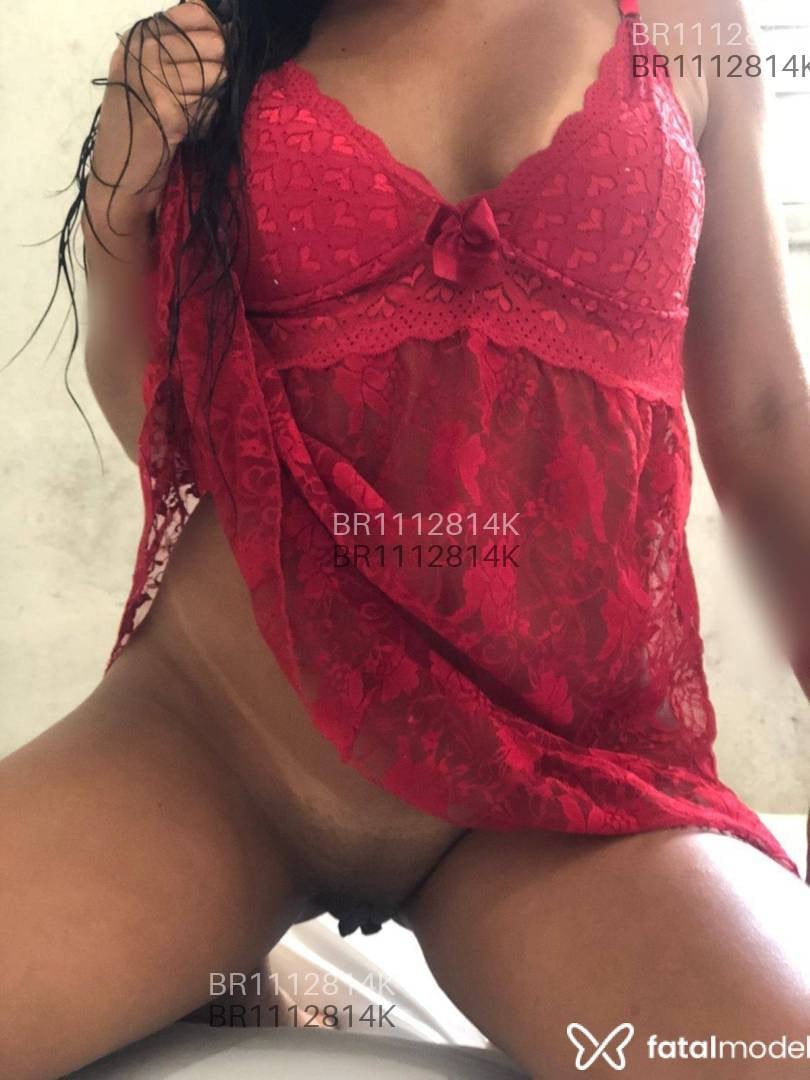 Acompanhante mulher com cabelo castanho de olhos castanhos em Maceió - Liz Alcântara