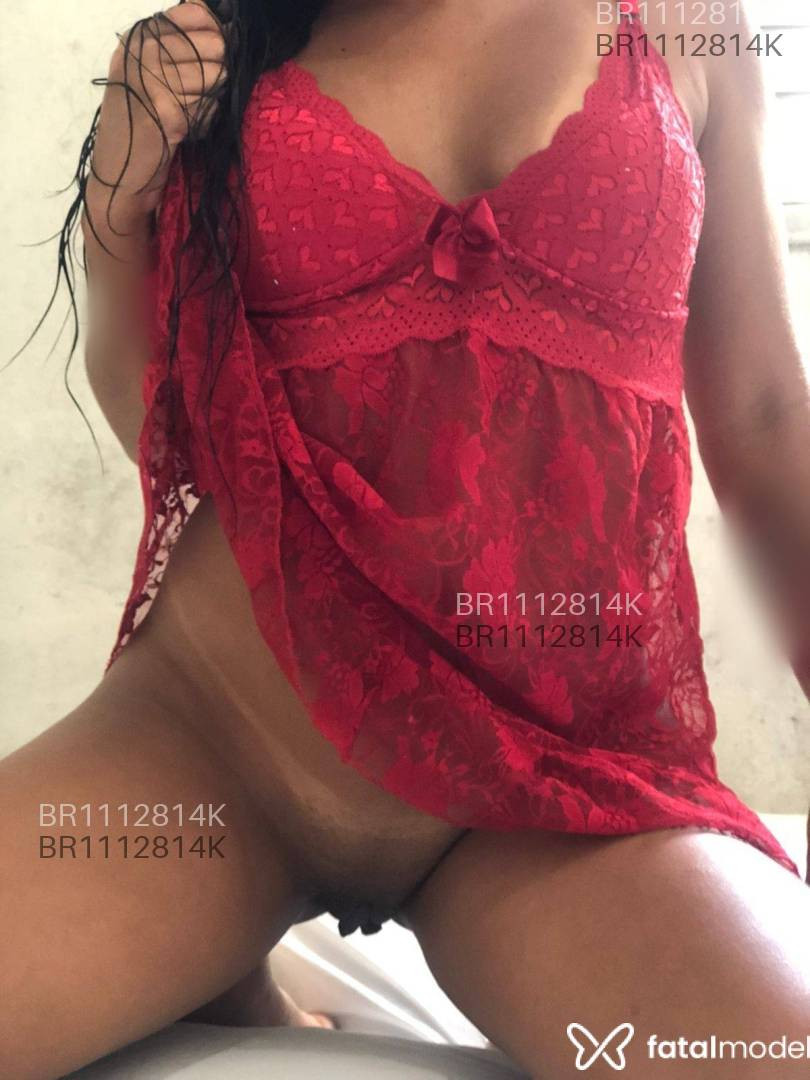 Acompanhante mulher com cabelo castanho de olhos castanhos em Maceió - Liz Alcântara