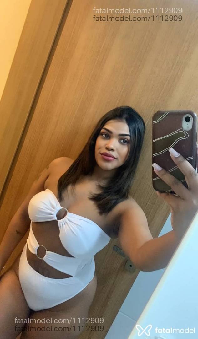 Acompanhante mulher morena (o) de olhos pretos em Bagé - Jheni