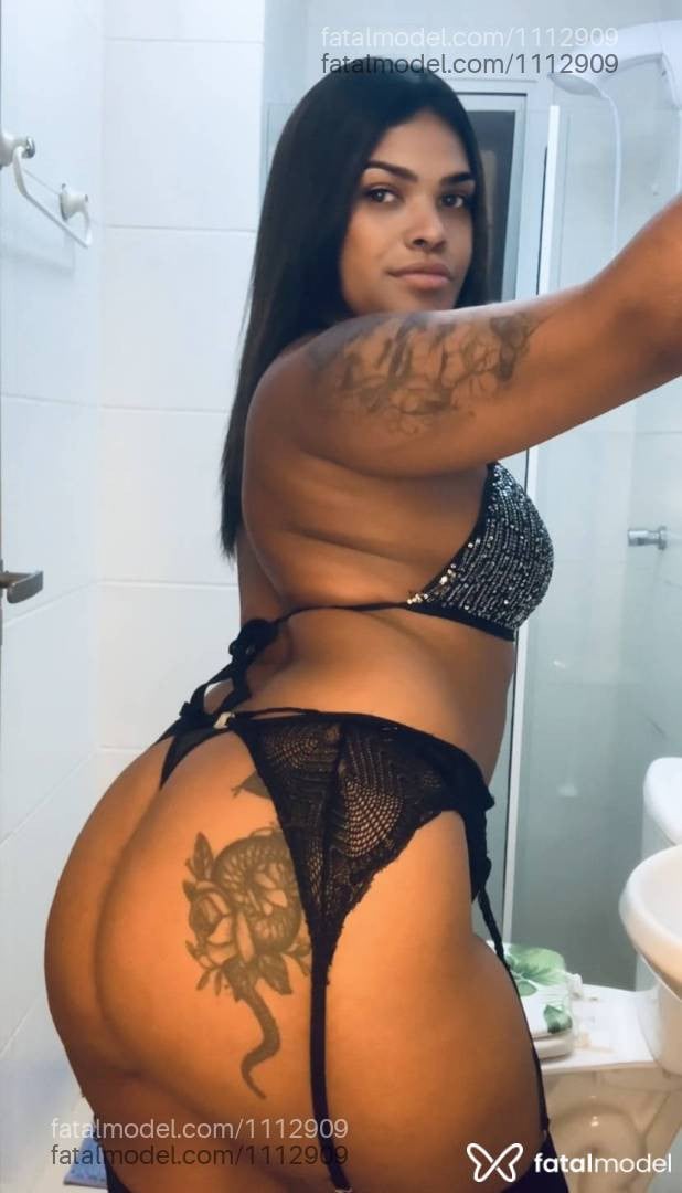Acompanhante mulher morena (o) de olhos pretos em Bagé - Jheni