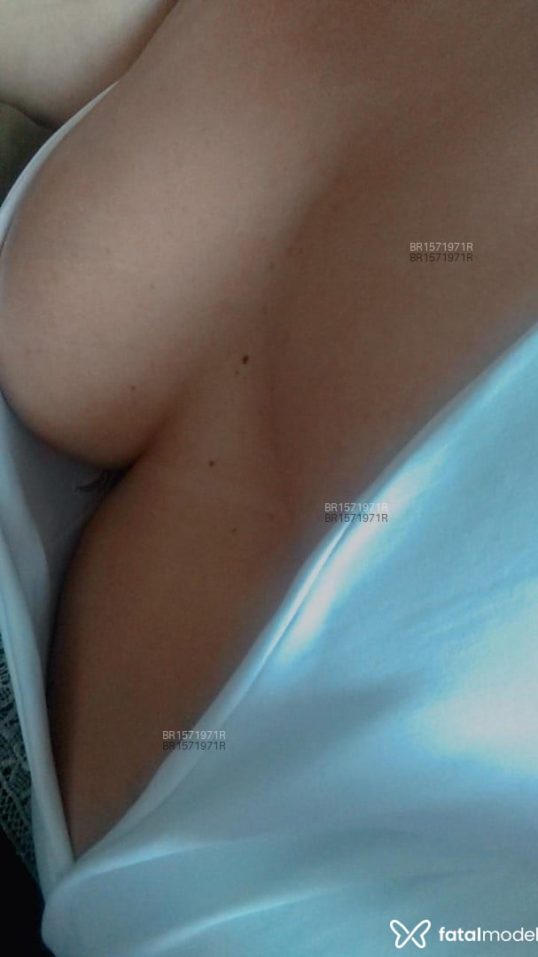 Acompanhante mulher loira (o) de olhos castanhos em Blumenau - Bruninha