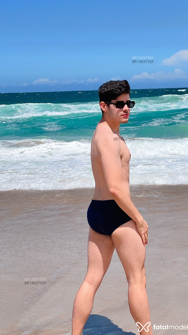 Acompanhante homem morena (o) de olhos castanhos em Virtual Acompanhante homem morena (o) de olhos castanhos em Virtual - Miguel