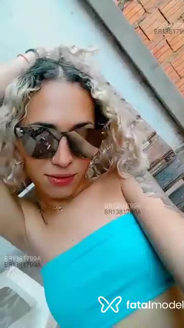 Acompanhante travesti com cabelo castanho de olhos castanhos em Cuiabá Acompanhante travesti com cabelo castanho de olhos castanhos em Cuiabá - YorranaPimentel