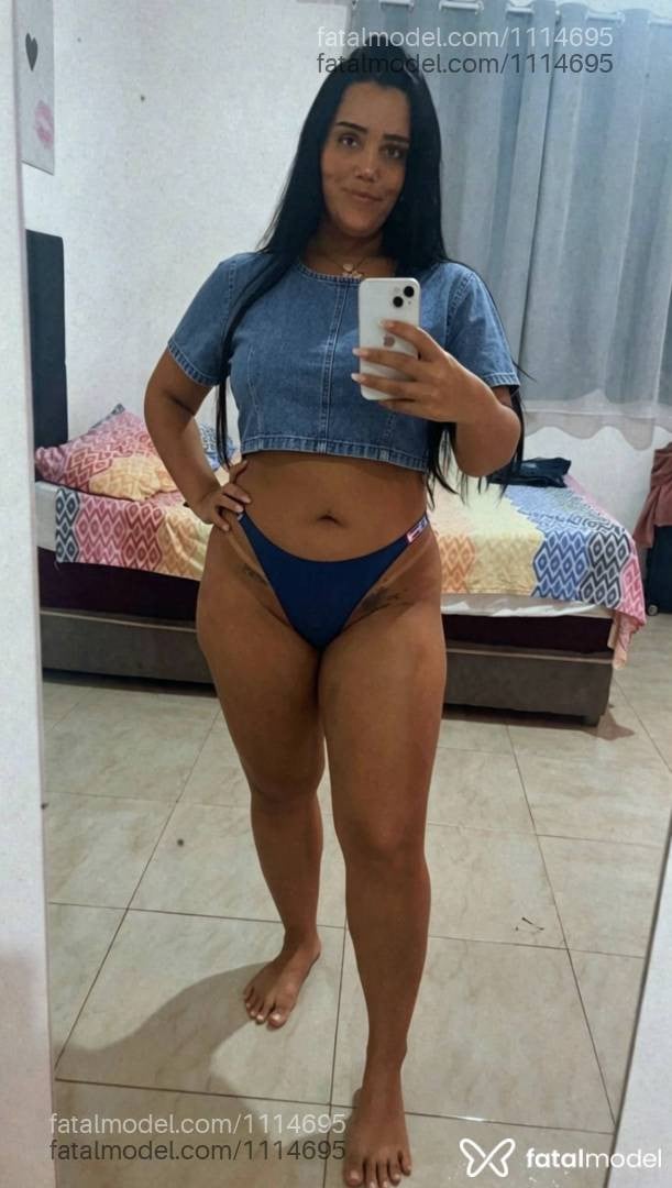 Acompanhante mulher morena (o) de olhos castanhos - May