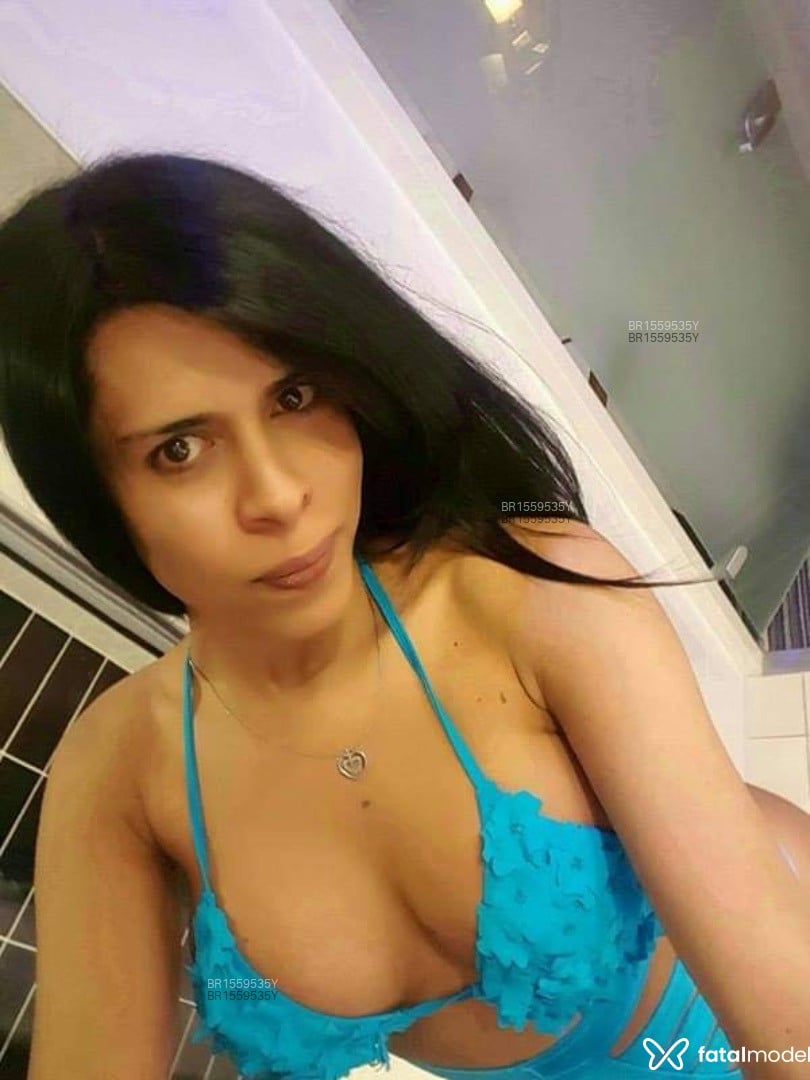 Acompanhante mulher trans morena (o) de olhos castanhos em São Miguel do Araguaia - JOVANA CARLLA