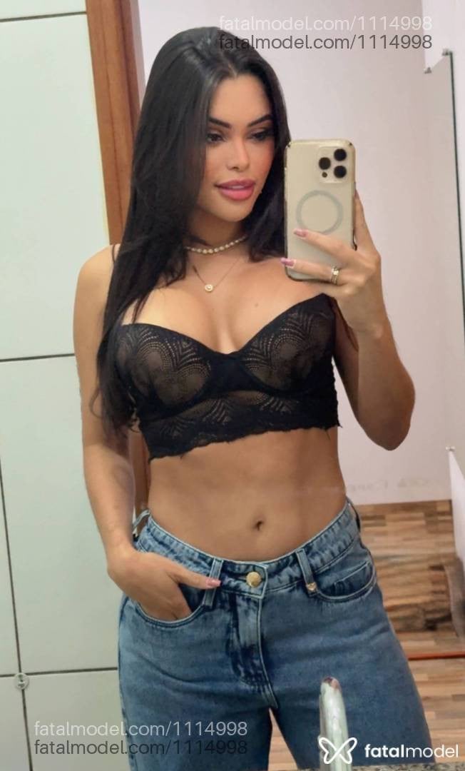 Acompanhante mulher morena (o) de olhos pretos em Rio Verde - Larissa