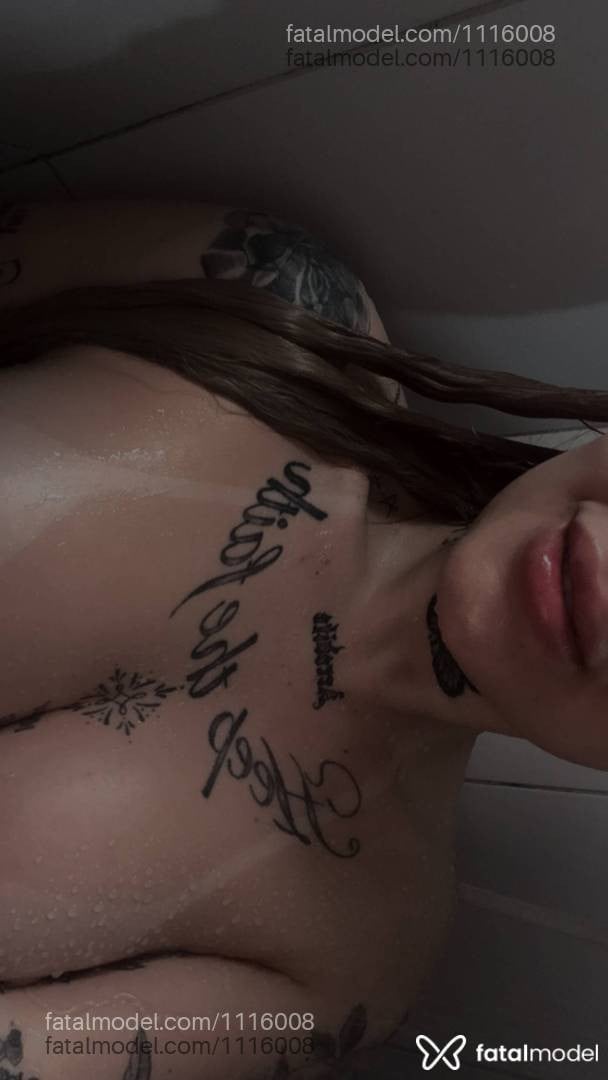 Acompanhante mulher loira (o) de olhos verdes - Gabriella Graioski