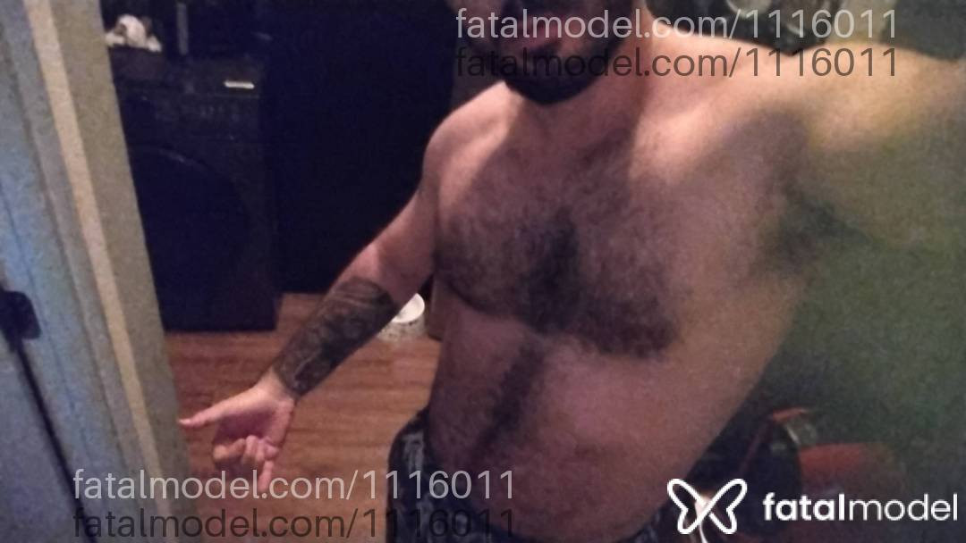 Acompanhante homem com cabelo castanho de olhos castanhos em São Paulo - Alex Tozzetos