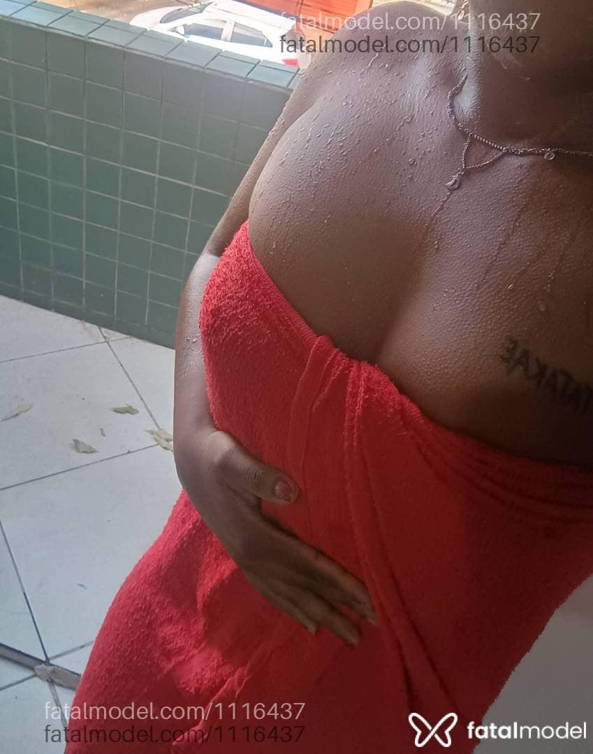 Acompanhante mulher com cabelo castanho de olhos castanhos em Volta Redonda - Mary
