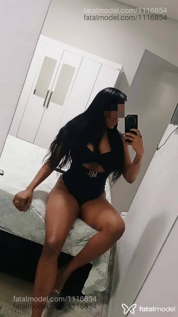 Acompanhante mulher morena (o) de olhos castanhos em Altamira - Tainá