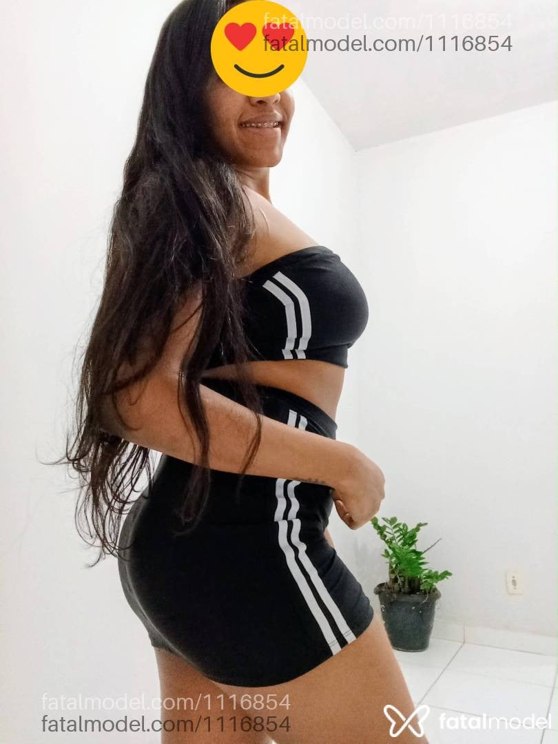 Acompanhante mulher morena (o) de olhos castanhos - Tainá