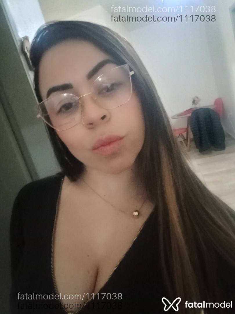 Acompanhante mulher morena (o) de olhos verdes - Gabi Dias