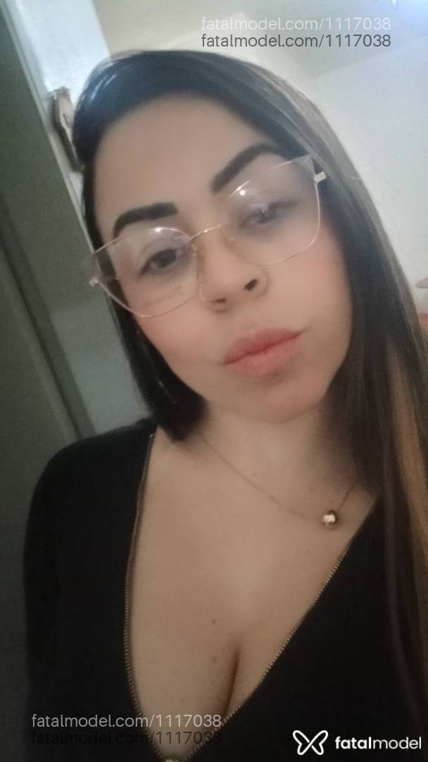 Acompanhante mulher morena (o) de olhos verdes - Gabi Dias
