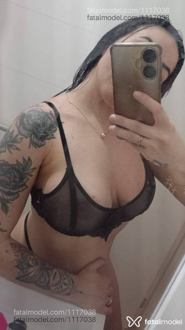 Acompanhante mulher morena (o) de olhos verdes - Gabi Dias