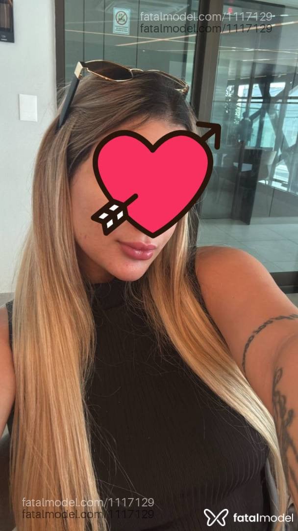 Acompanhante mulher loira (o) de olhos verdes - Luísa