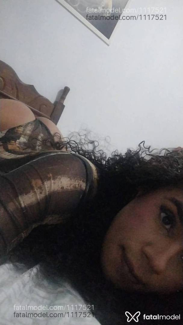 Acompanhante mulher trans morena (o) de olhos castanhos - Lua Acompanhante mulher trans morena (o) de olhos castanhos - Lua