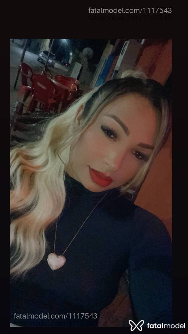 Acompanhante travesti loira (o) de olhos castanhos - Mell Carvalho