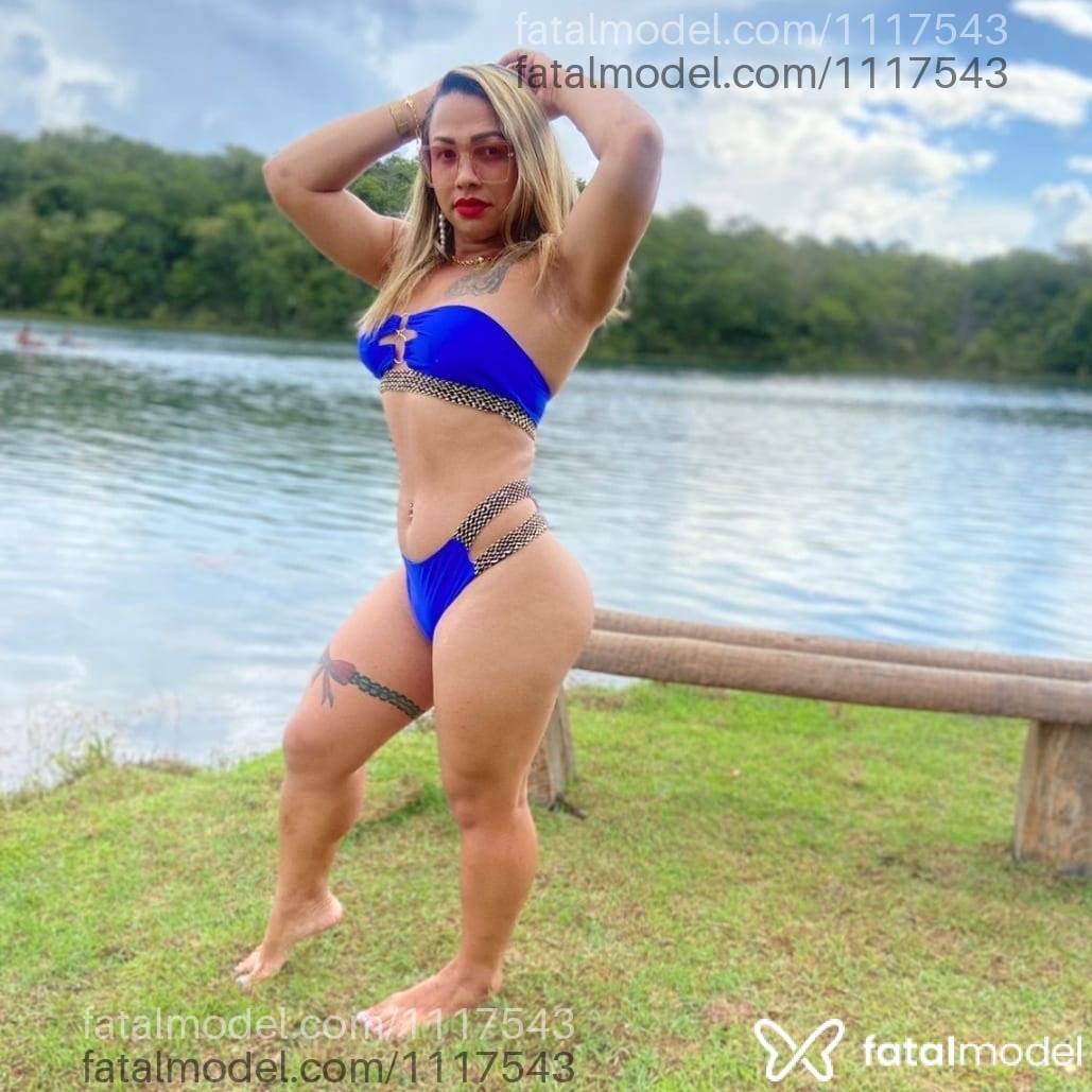 Acompanhante travesti loira (o) de olhos castanhos - Mell Carvalho