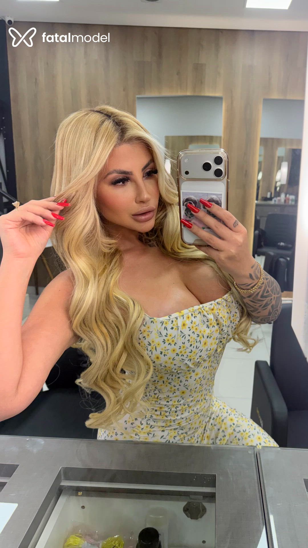Acompanhante mulher loira (o) de olhos castanhos em São Paulo Acompanhante mulher loira (o) de olhos castanhos em São Paulo - Bruna Silva