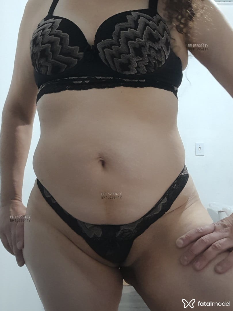 Acompanhante mulher com cabelo castanho de olhos castanhos em Caxias do Sul - Taty Delycia