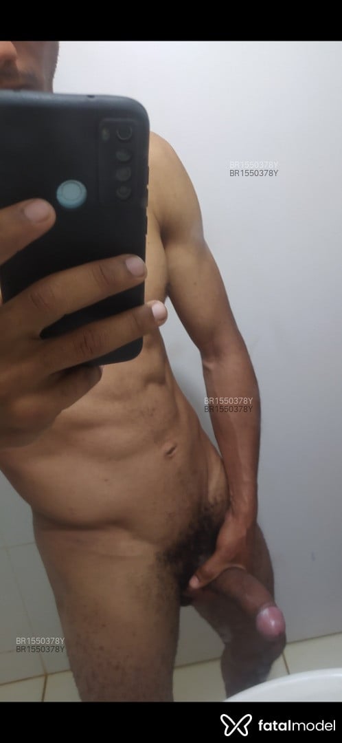 Acompanhante homem com cabelo castanho de olhos castanhos em Avaré Acompanhante homem com cabelo castanho de olhos castanhos em Avaré - Moren