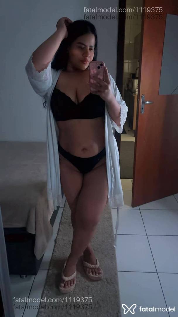 Acompanhante mulher morena (o) de olhos castanhos - Larissa Fontes