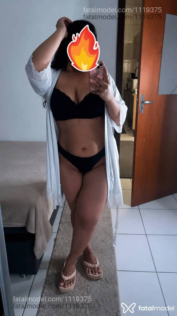 Acompanhante mulher morena (o) de olhos castanhos - Larissa Fontes
