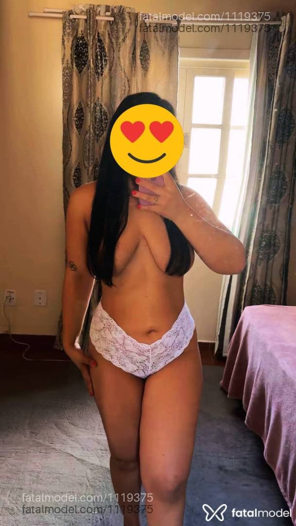 Acompanhante mulher morena (o) de olhos castanhos - Larissa Fontes Acompanhante mulher morena (o) de olhos castanhos - Larissa Fontes
