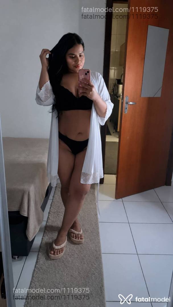 Acompanhante mulher morena (o) de olhos castanhos - Larissa Fontes