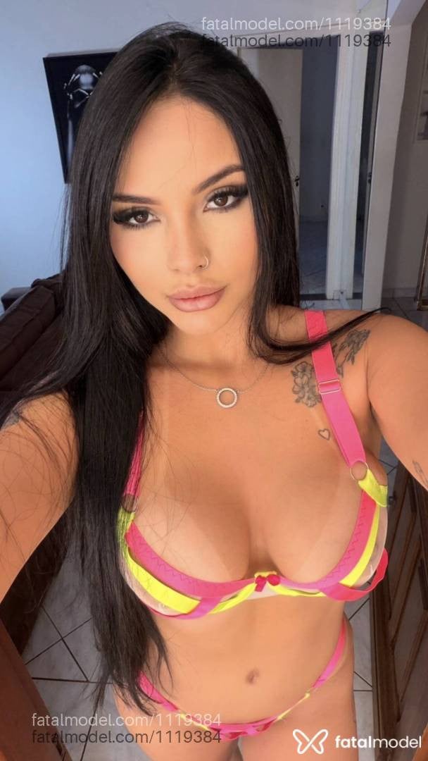 Acompanhante mulher morena (o) de olhos castanhos - Bárbara Dias