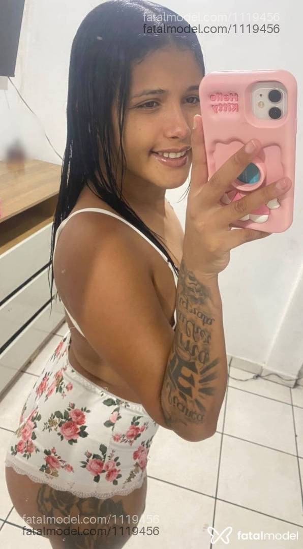 Acompanhante mulher morena (o) de olhos castanhos - Pamela