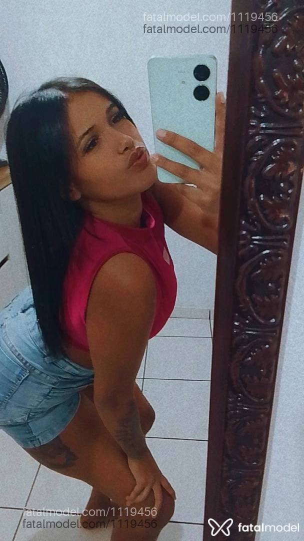 Acompanhante mulher morena (o) de olhos castanhos - Pamela