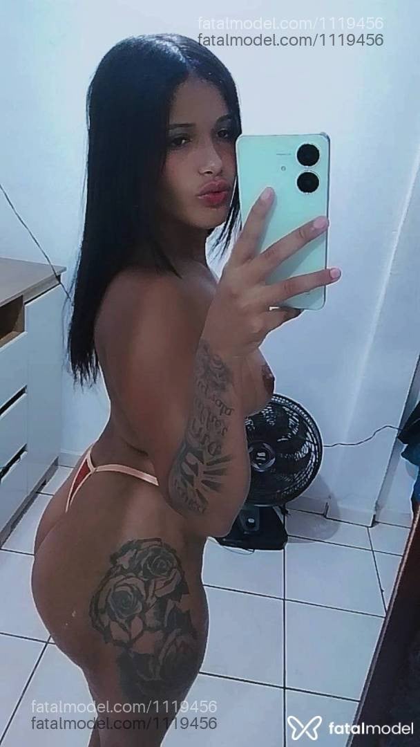 Acompanhante mulher morena (o) de olhos castanhos - Pamela