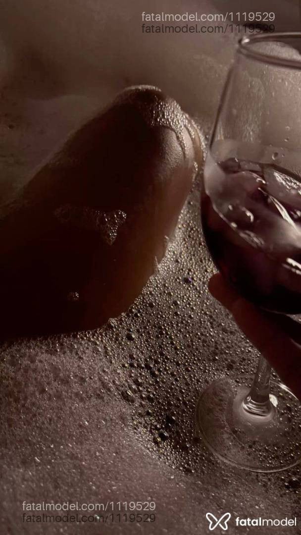 Acompanhante mulher com cabelo castanho de olhos castanhos em Itajaí - Victória