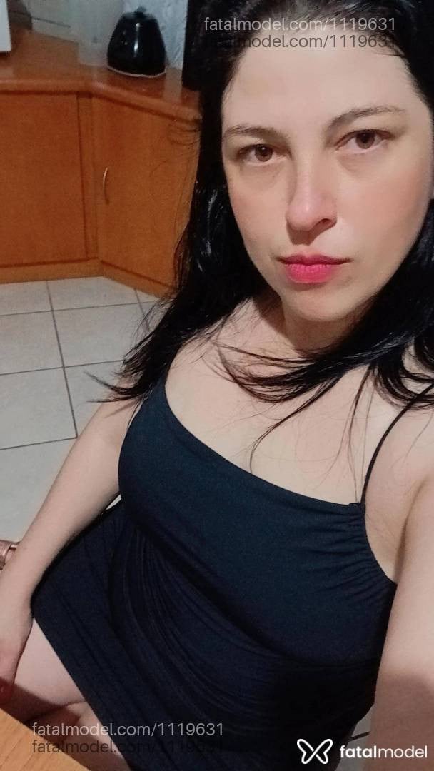 Acompanhante mulher morena (o) de olhos castanhos - Laiz