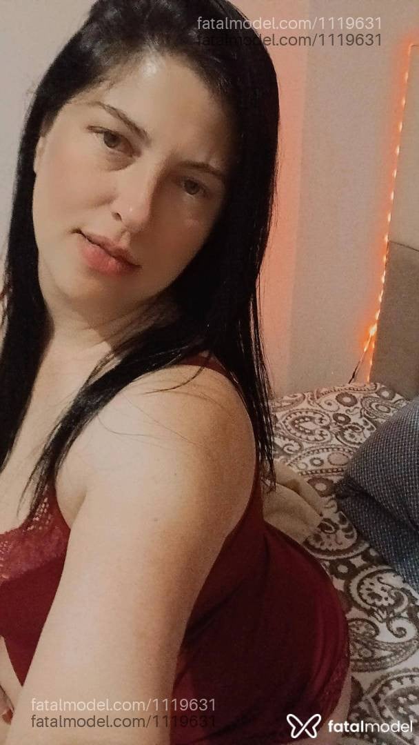 Acompanhante mulher morena (o) de olhos castanhos - Laiz