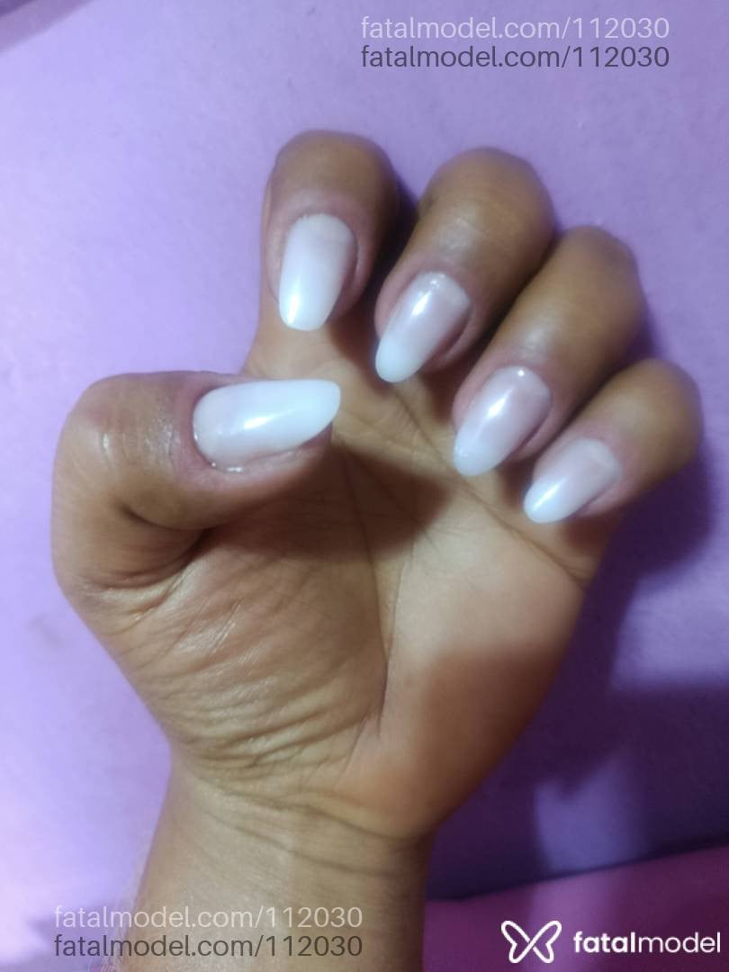 Acompanhante mulher trans morena (o) de olhos castanhos - Valeska