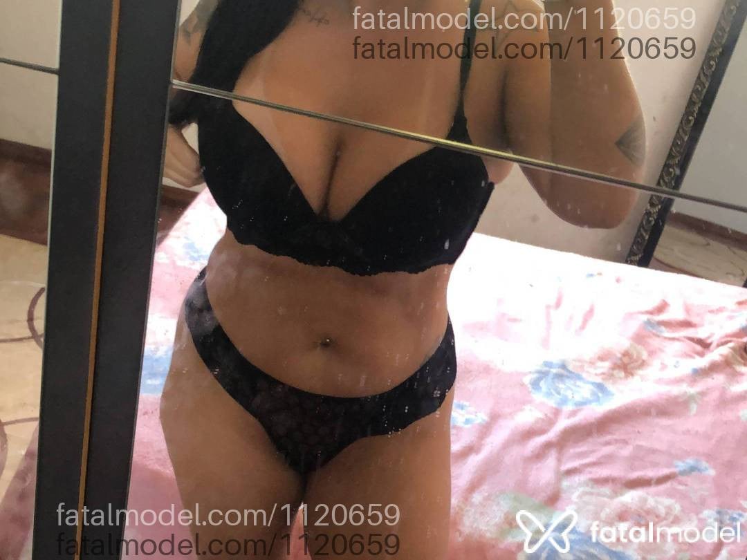 Acompanhante mulher morena (o) de olhos castanhos - Bebel